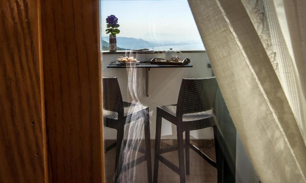 Casa Rosaria Amalfi Coast Bed & Breakfast Vietri sul Mare Exterior photo