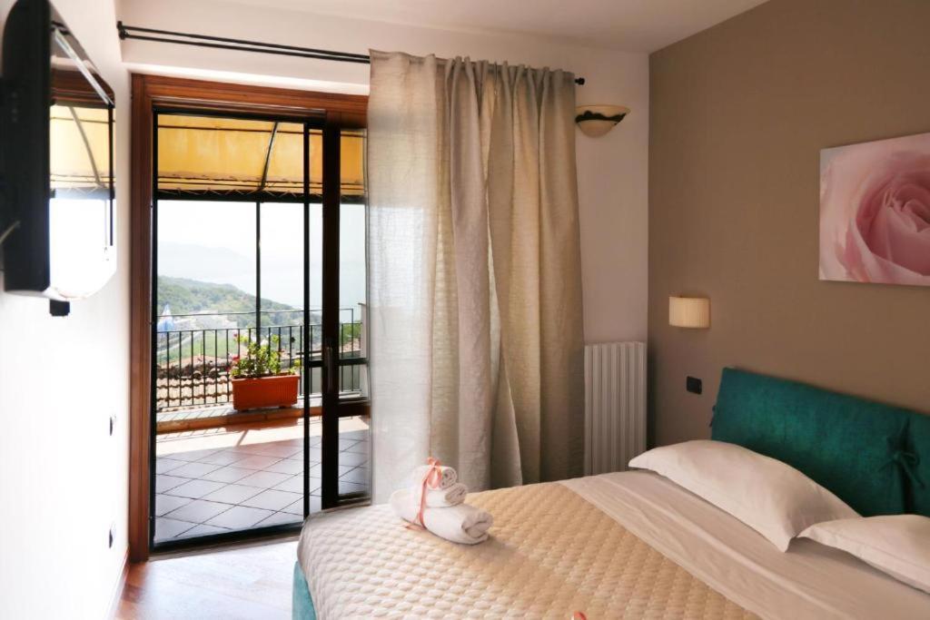 Casa Rosaria Amalfi Coast Bed & Breakfast Vietri sul Mare Exterior photo